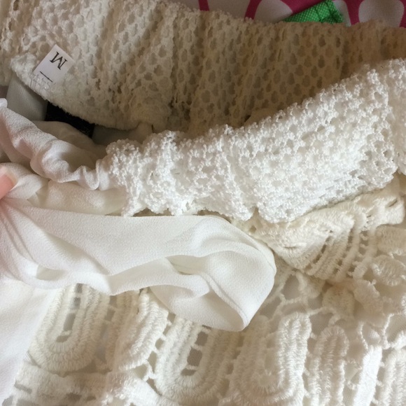 Off White Crochet Shorts - Picture 4 of 8